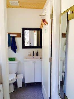 הורסשו ביי Nectar Yoga B&B On Bowen Island מראה חיצוני תמונה