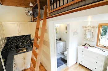הורסשו ביי Nectar Yoga B&B On Bowen Island מראה חיצוני תמונה